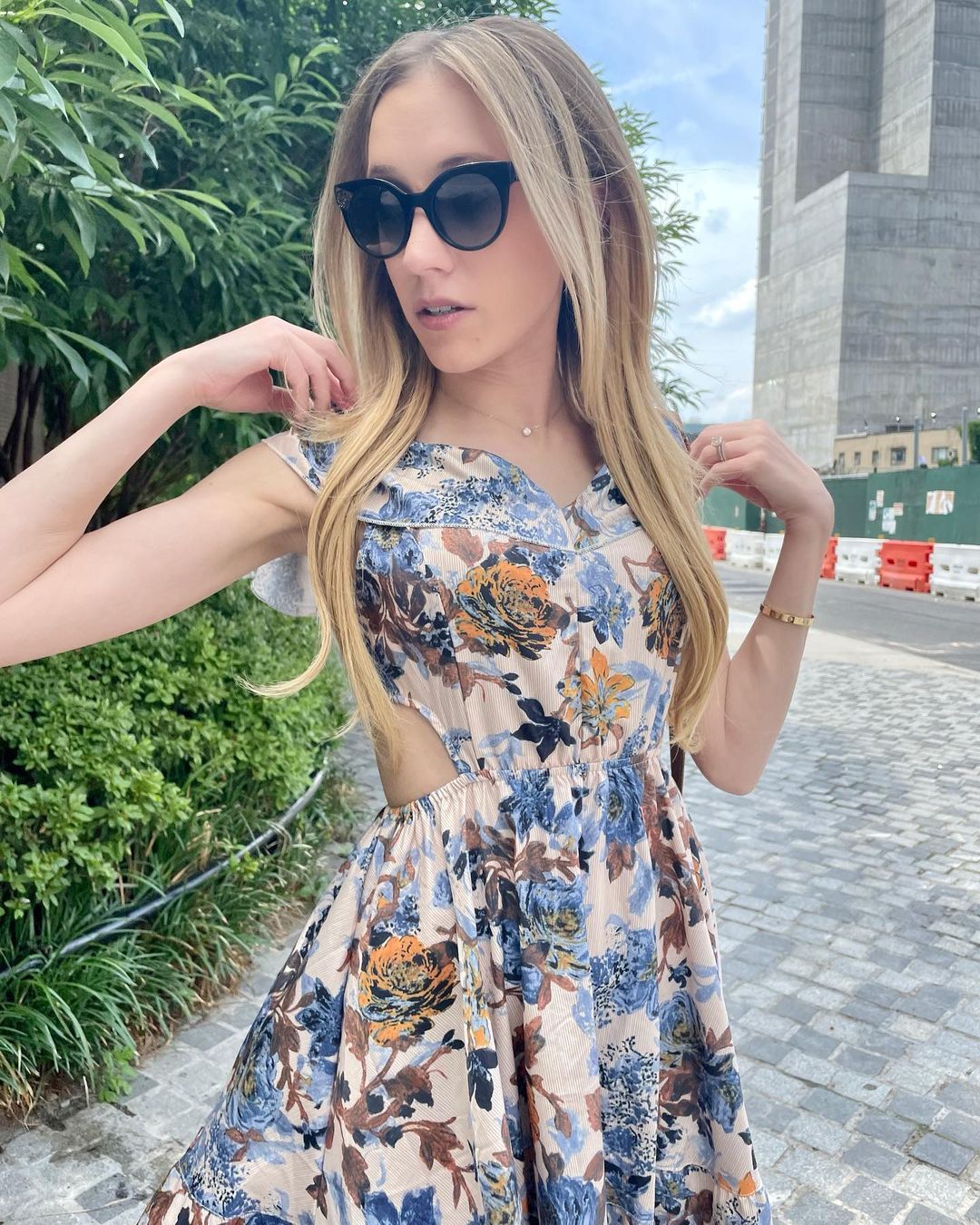 Kat Timpf Biography, Age, Affair, Husband, Networth, Surgery